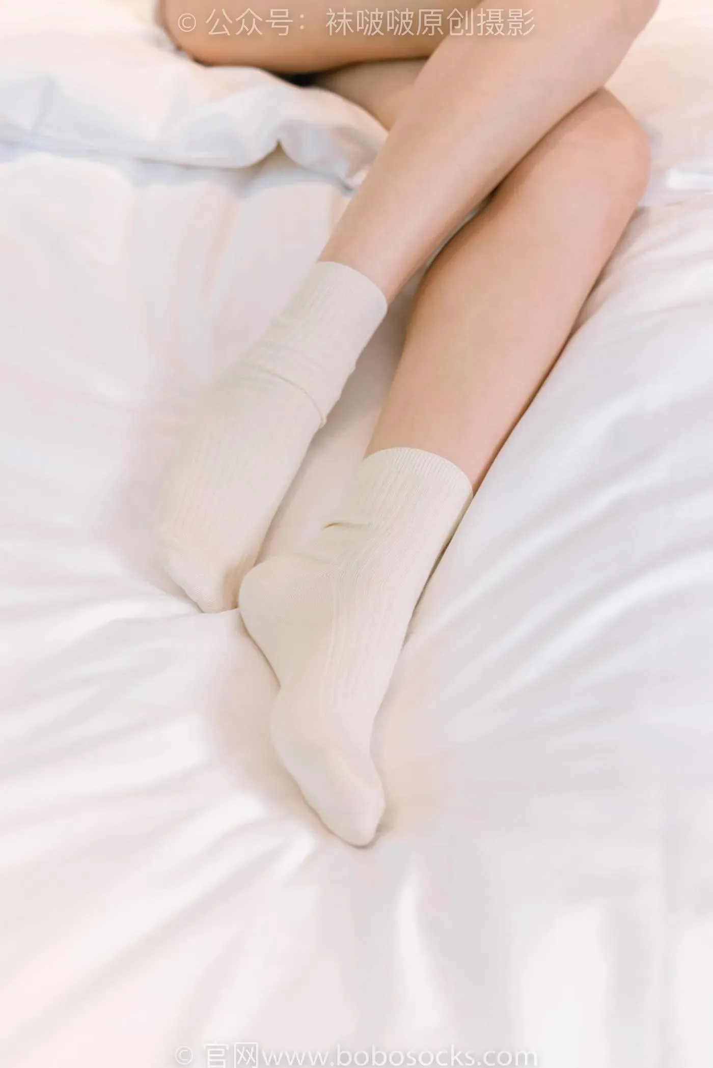 [BoBoSocks袜啵啵]NO.176 小安-运动鞋、白棉袜、裸足 [138P]插图1